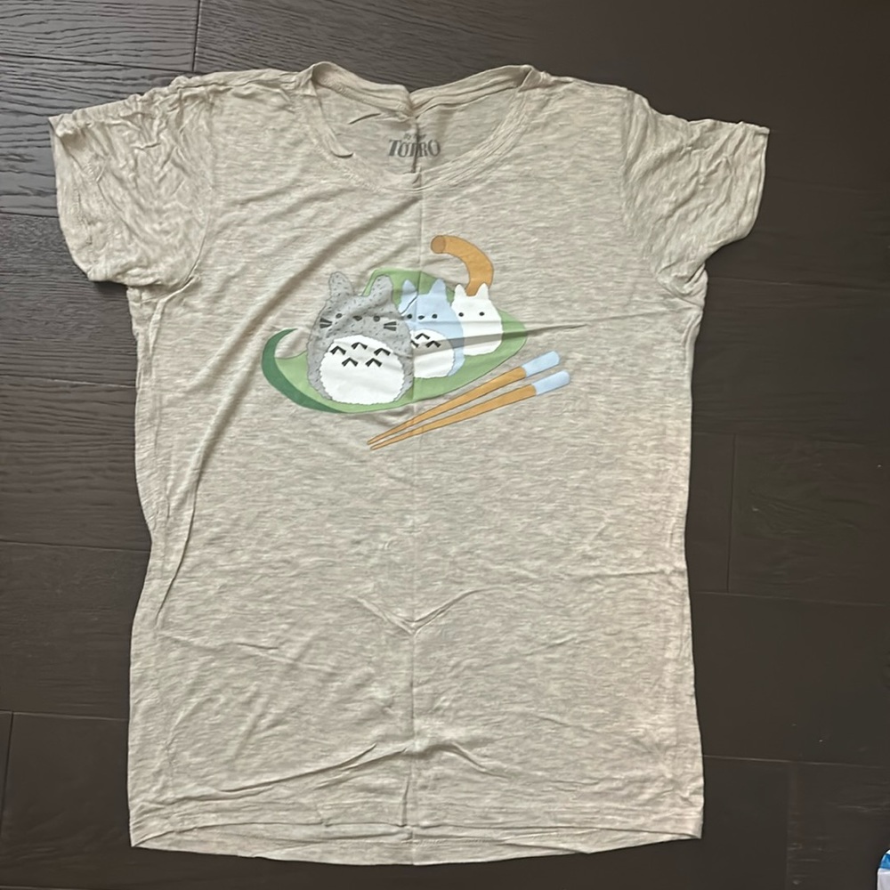 my neighbor totoro women’s t-shirt